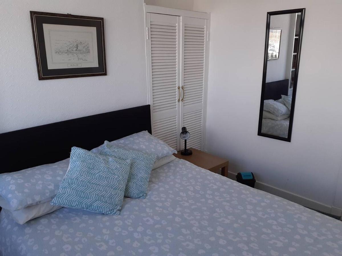 Marina View Lovely Upper 3 Bedroom Apartment Troon Exteriér fotografie