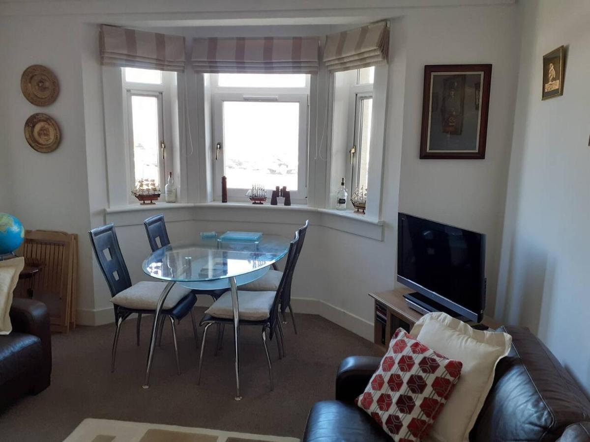 Marina View Lovely Upper 3 Bedroom Apartment Troon Exteriér fotografie